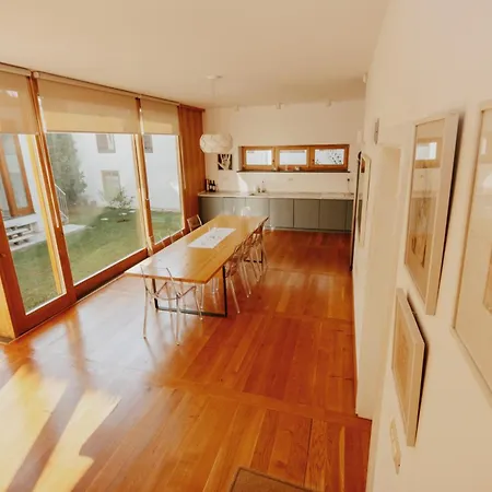 Апартаменты Art House Шкодер